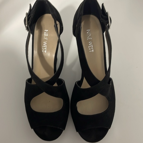 Nine West Sandals - Picture 5 of 6